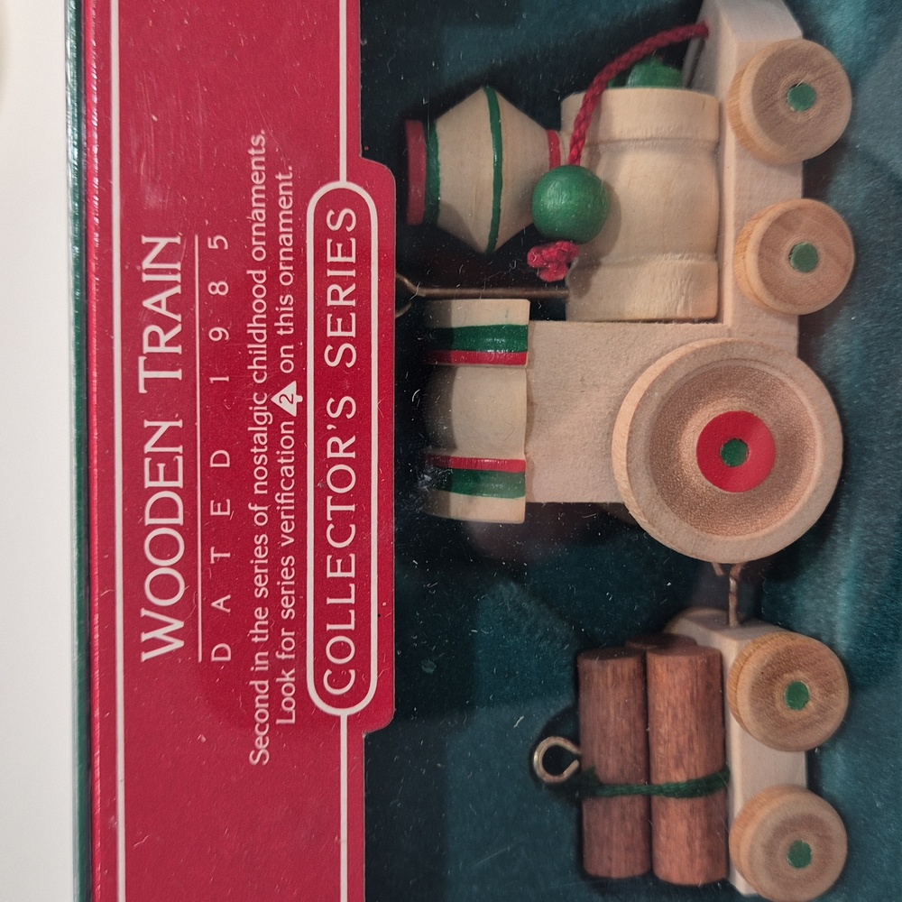 Vintage Train Ornament - Picture 4 of 5